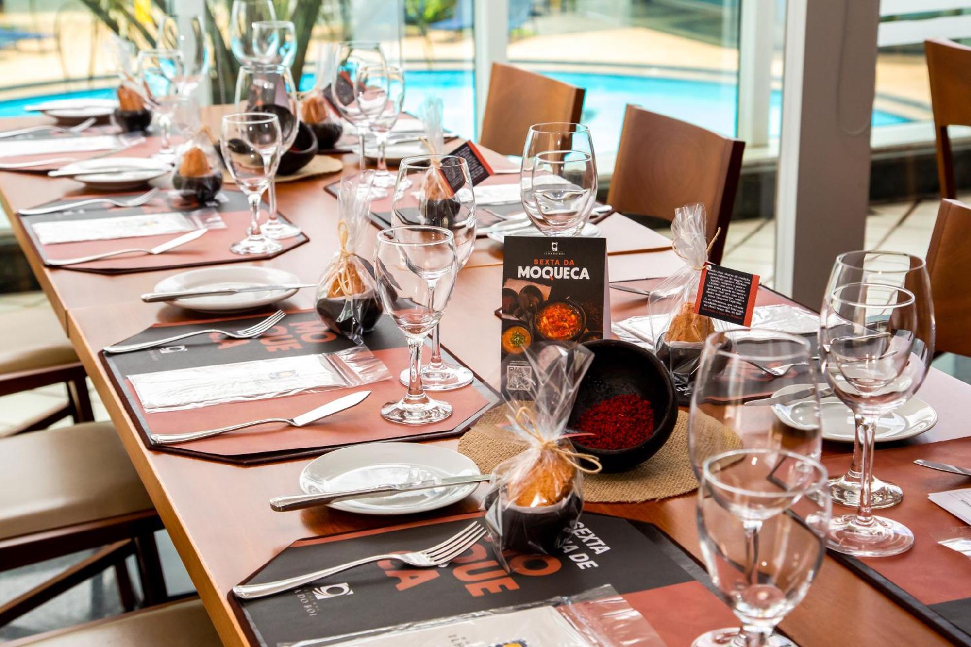 Hotel Senac Ilha Do Boi Vitória Dış mekan fotoğraf A table set for a wine tasting