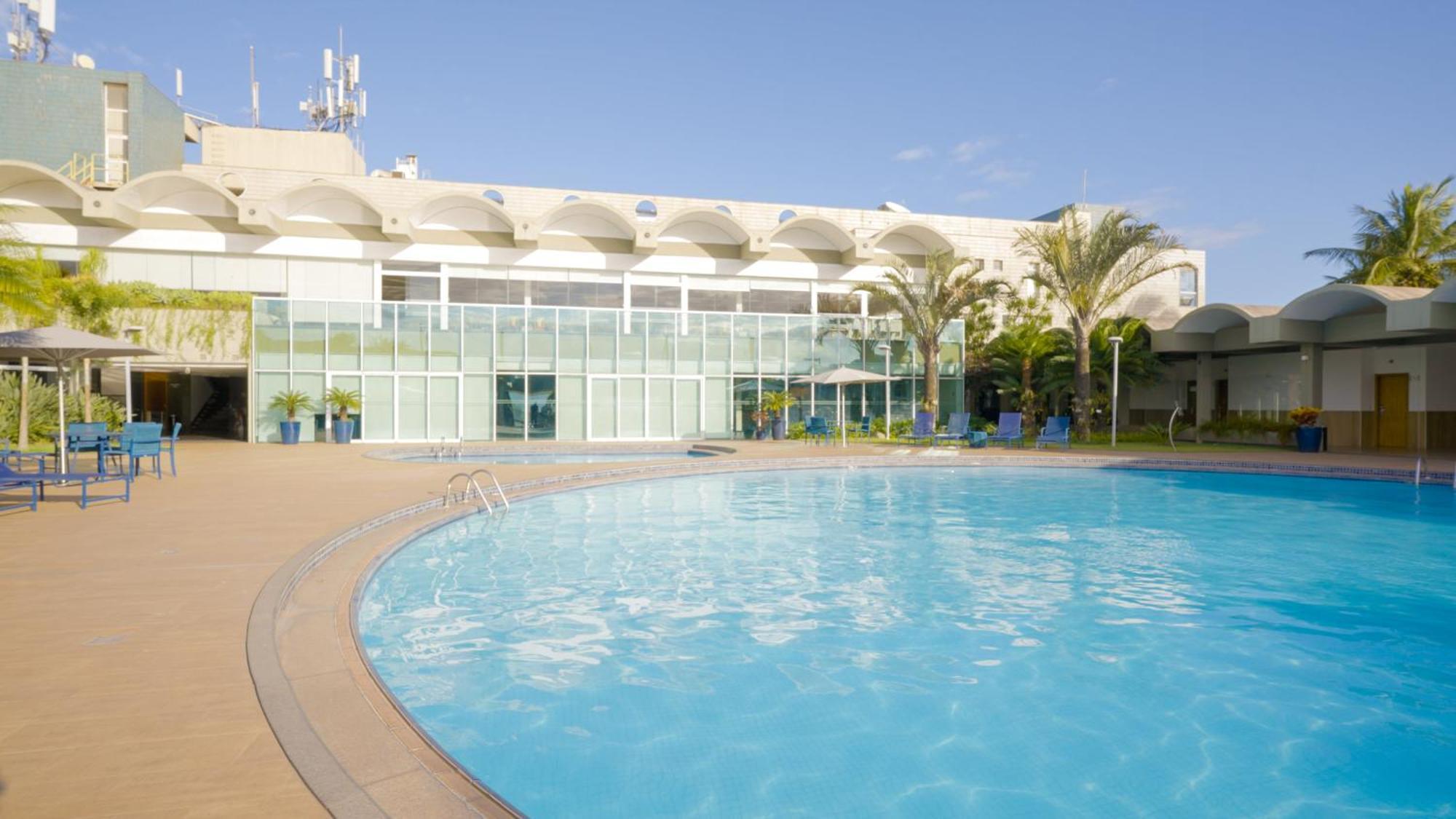 Hotel Senac Ilha Do Boi Vitória Dış mekan fotoğraf The swimming pool at the hotel